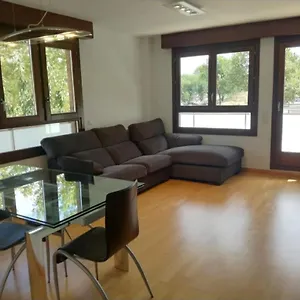 Bed and breakfast Con Piscina Y Sauna, Sant Cugat del Vallès